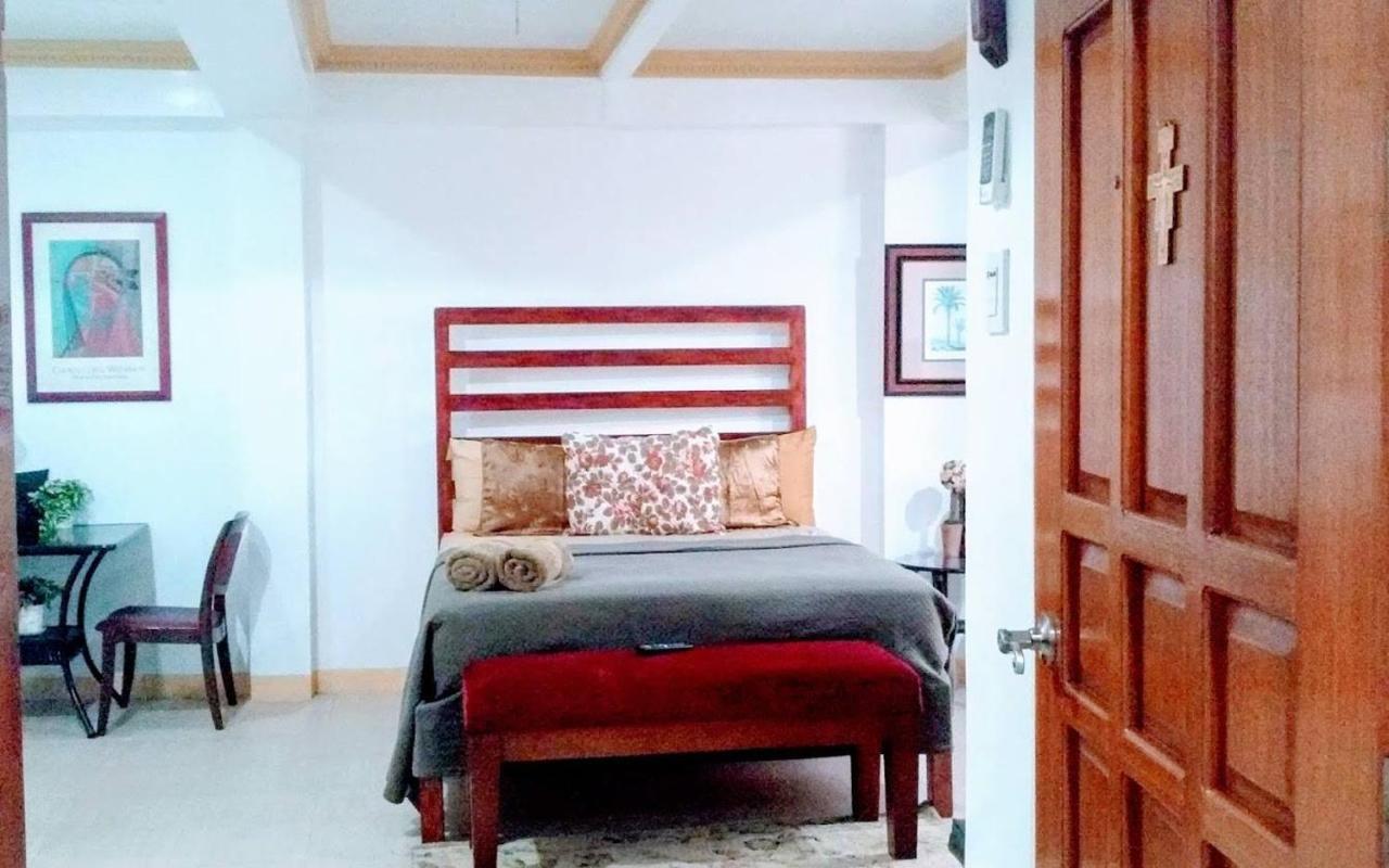 The Saint Joseph Residential Suites Lucena Eksteriør bilde