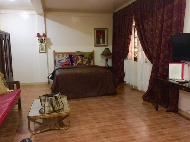 The Saint Joseph Residential Suites Lucena Eksteriør bilde