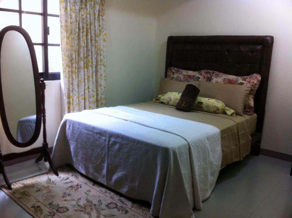 The Saint Joseph Residential Suites Lucena Eksteriør bilde