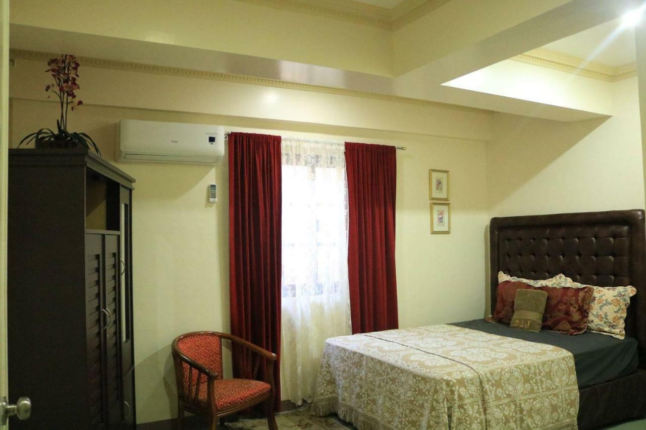 The Saint Joseph Residential Suites Lucena Eksteriør bilde
